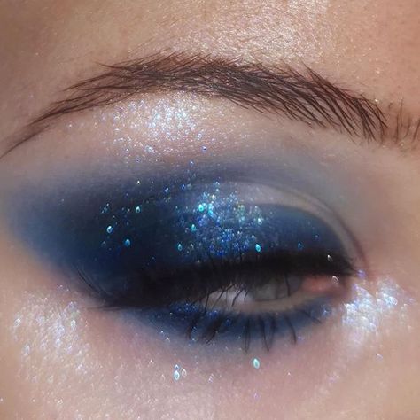 Blue lagoon 🐳  Swipe    @incrediblecosmetics Lid slick blue pigment (dose of ego)  @doseofcolors Friendcation desi x katy palette (blue shimmer)  @narsissist radiant creamy concealer light  @milkmakeup kush brow clear gel  @darkswanofdenmark Heavenly lashes  @ritueldefille Pyxis celestial sphere in the inner corner and as a highlighter  @colourpopcosmetics blue moon palette (clued in, fine China)   #closeup #beauty #makeuptutorial #makeup #eyemakeup #eyeshadow #brows #beautyshot #blueeyes Palette Blue, Blue Pigment, Swag Makeup, Ethereal Makeup, Dope Makeup, Makeup Eye Looks, Kesha, Eye Makeup Art, Blue Makeup