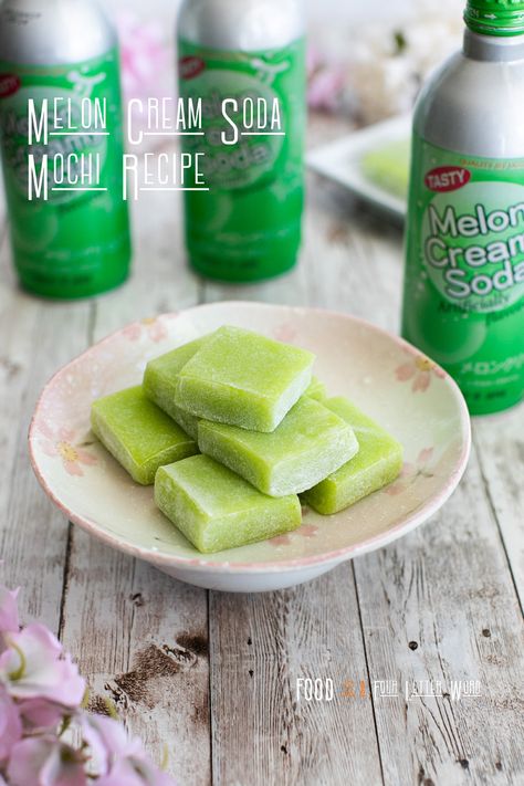 Melon Mochi, Melon Cream Soda, Asian Desert, Mochi Recipes, Watermelon Recipe, Melon Soda, Mochi Recipe, Mochi Cake, Mochi Ice Cream