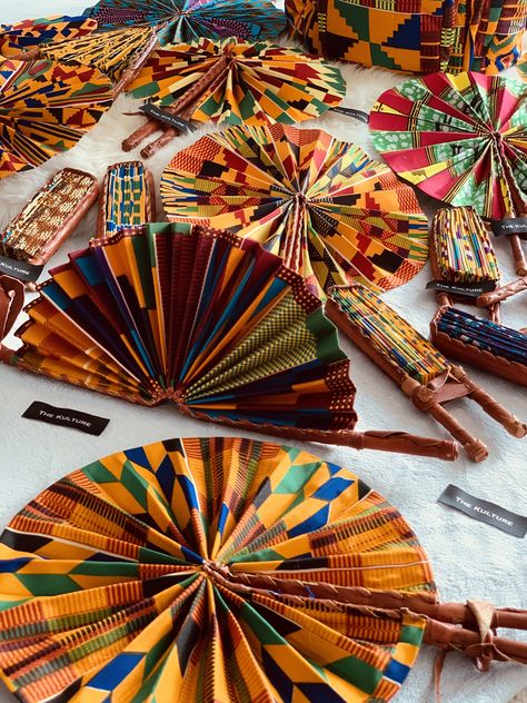 African Fabric Accessories, Africa Craft, African Shop, Chinese Crafts, African Theme, African Crafts, African Traditional Wedding, African Dresses For Kids, Afrikaanse Mode