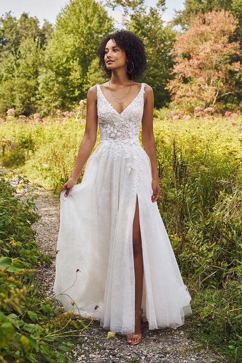 Lillian West Bridal, Lillian West Wedding Dress, Blue By Enzoani, Justin Alexander Signature, Beach Bridal Dresses, Plus Size Bridal Dresses, Boho Bridal Dress, Lillian West, Timeless Wedding Dress