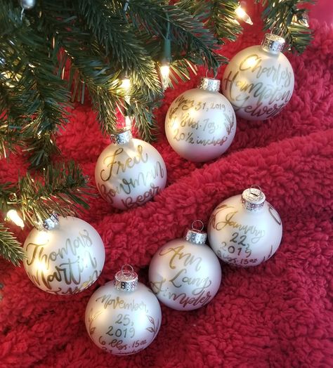 Lettering on Glass Ornaments: Paint Pen Test – The Nerd Lady Writing On Christmas Ornaments, Paint Pen Christmas Ornaments, Glass Ornaments Diy, Write On Glass, Pen Test, Sharpie Paint Pens, Easy Ornaments, Clear Glass Ornaments, Letter Ornaments