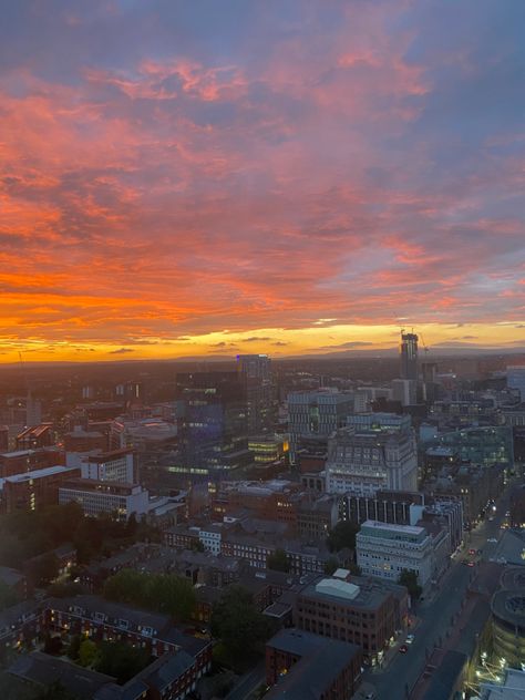 Manchester 
City 
Sunset 
Views 
London Manchester Aesthetic, Uk Roadtrip, City Sunrise, Views Aesthetic, Road Trip Uk, Manchester Travel, Aesthetic View, Work Images, Studying Abroad