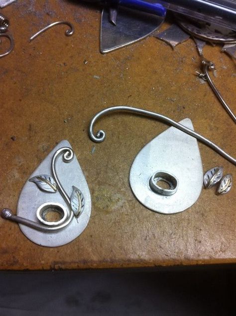 Metalsmithing Jewelry Earrings, Metal Smithing Jewelry, Silver Clay Jewelry Ideas, Silver Smithing Jewelry, Silver Clay Jewellery, Silversmithing Jewelry, Silver Smithing, Silver Metal Clay, Metal Jewelry Making