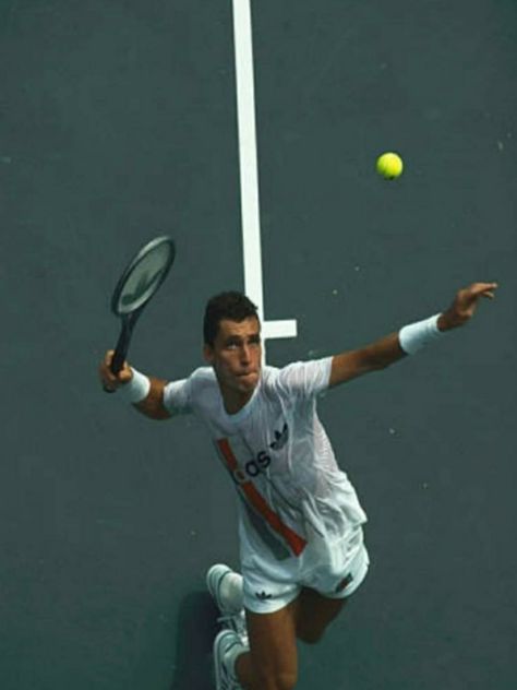 Ivan Lendl Tennis, Ivan Lendl, Tennis Legends, Playing Tennis, Tennis Players, Tennis Racket, Golf Clubs, Beautiful People, Tennis