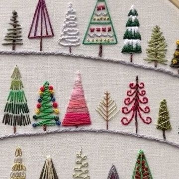 Anna • Calvillo Creations • Embroidery Artist on Instagram: "#throwbackthursday to the 2022 AdvenTrees stitch along hosted by @em_bea_roidery 🎄 Each year, Bea puts out an amazing free pattern for everyone to stitch each day of December before Christmas. 😍 This tree pattern was from last year and taught me so much about different embroidery techniques. This year’s SAL will be filled with cute holiday icons to stitch and I can’t wait to start! Follow @stitching.down.to.christmas for the pattern and to join this year. 🎄🎁❄️" Simple Winter Embroidery Patterns, Hand Embroidered Tree, Xmas Tree Embroidery, Simple Christmas Hand Embroidery, Easy Christmas Tree Embroidery, Easy Christmas Embroidery Patterns Free, Embroidered Trees Simple, Advent Calendar Embroidery, Vintage Christmas Embroidery Patterns Free Printable