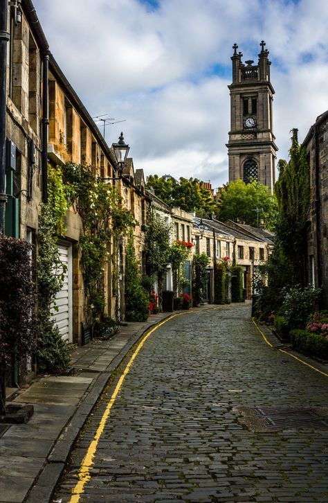 Kentish Town, Voyage Europe, Peak District, England And Scotland, Edinburgh Scotland, Scotland Travel, Pretty Places, Places Around The World, Outlander