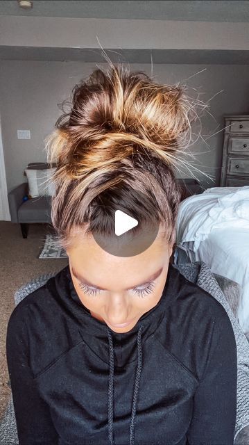 Quick And Easy Hair Updos For Work, Up Dos For Long Hair Dirty, Day Drinking Hairstyles, Country Updo Hairstyles, Easy Messy Hairstyles For Long Hair, Easy Quick Updos For Medium Hair, Dirty Hair Day Styles, Easy Hair Braids To Do On Yourself, Dirty Hair Updo Easy