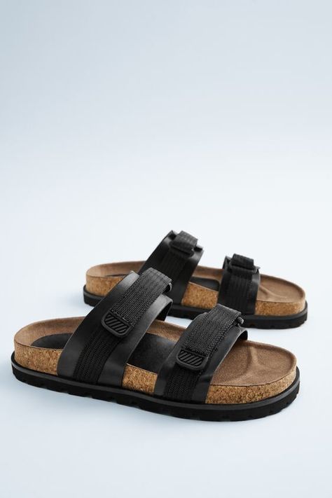 Hipster Shoes, Sandal Kulit, Mens Sandals Fashion, Casual Beach Sandals, Leather Slippers For Men, Double Strap Sandals, Leather Store, Swag Outfits Men, Mens Leather Sandals