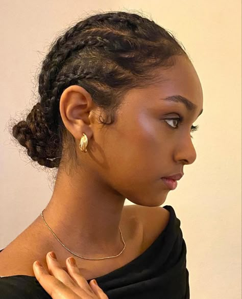 Clean Girl Aesthetic, Natural Hairstyles, Protective Styles, Clean Girl, Black Beauty, Hair Goals, Her Hair, My Hair, Hair Inspo