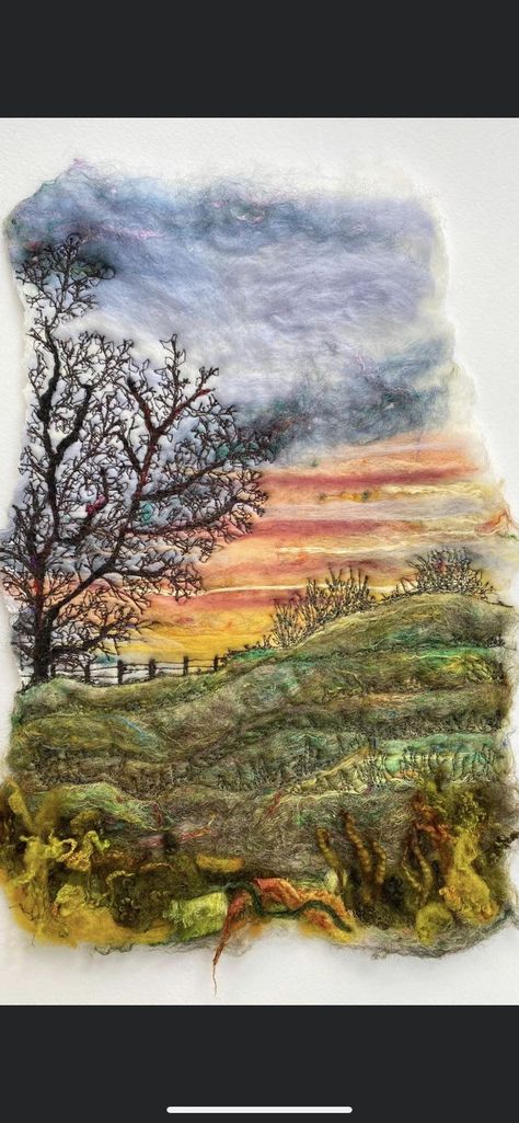 Sunrise Countryside, Countryside Art, Landscape Art Quilts, Wool Felt Projects, Wet Felting Projects, Felted Wool Crafts, Wool Needle Felting, Felt Pictures, Creative Textiles