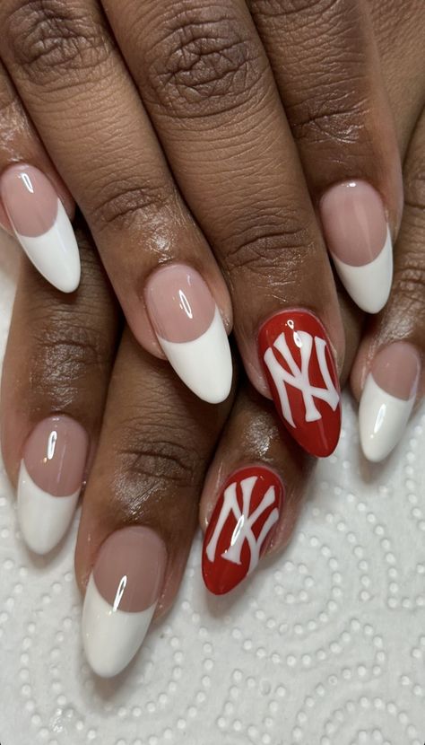 Nails With Jersey Number, Eminem Nails Slim Shady, Cute Football Nails, Nails For Sports, New York Nail Ideas, Half Heart Nails, Skiing Nails, Stockholm Style Nails, Iceland Nails