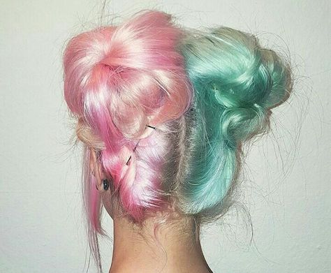 ✱☽ * ʎoɾ *☽ ✱ Split Dye, Cotton Candy Hair, Split Dyed Hair, Candy Hair, Hair Color Crazy, Split Hair, Hair Color Pastel, Punk Hair, Hair Color Purple