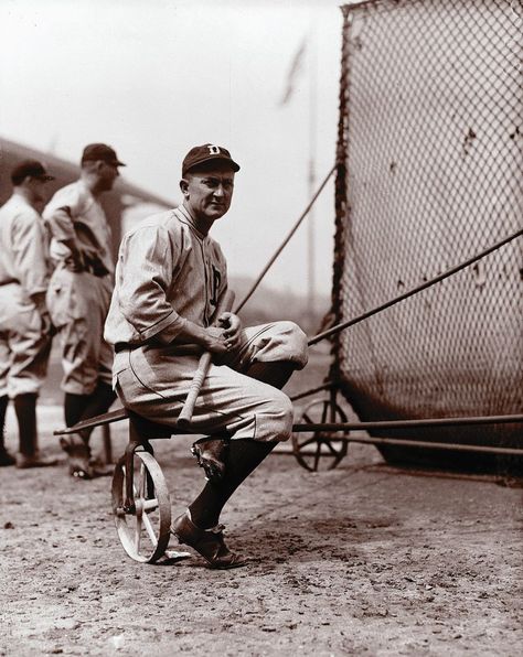 Ty Cobb, Nationals Baseball, Yankee Stadium, Babe Ruth, The Outfield, Chicago Tribune, Bleachers, Vintage Baseball, Detroit Tigers