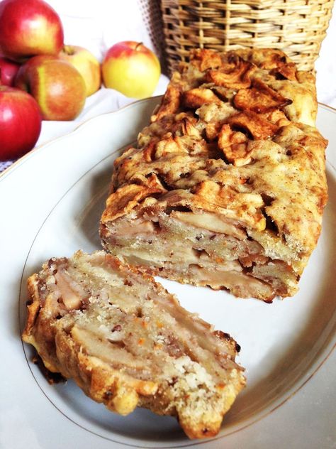 Meatloaf Allrecipes, Allrecipes Meatloaf, Apple Loaf Cake, Cheesy Meatloaf, Apple Loaf, Kek Lapis, Cake Loaf, Holiday Baking Recipes, Turkey Meatloaf