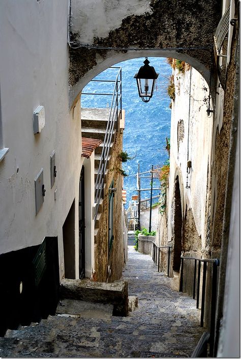 Praiano, Amalfi Coast, Italy Capri Italia, Alley Way, Modern Environment, Architectural Ideas, Vintage Modern, Natural Style, Positano, Pretty Places, Amalfi Coast