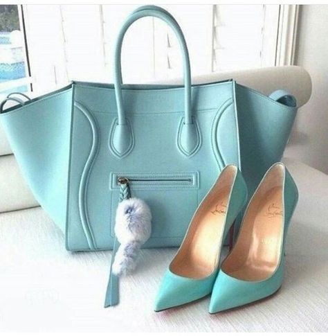 Matching Turquoise Handbag and Pumps fashion shoes handbag high heels turquoise accessories purse pumps coordinate Turquoise Handbags, Turquoise Accessories, Handbag Heaven, Celine Bag, Prada Handbags, Handbag Shoes, Chanel Handbags, Beautiful Bags, Louis Vuitton Handbags