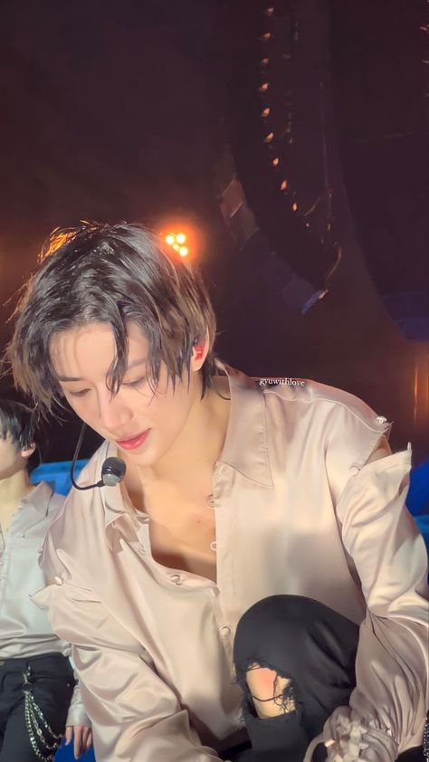 balqis in LA to see tubatu!! 🧸 on Twitter: "These HD pictures i have of Choi Beomgyu from today’s concert in LA 🥰…. I am really in awe by his remarkable beauty oh my god is it even possible to look this perfect 😭💓 #TXT_ASM_TOUR_in_LA_Day2 https://t.co/3M3ijyKoB0" / Twitter Han Jimin, Choi Beomgyu, Hd Pictures, Oh My God, Much Needed, Hd Picture, My God, Boyfriend Pictures, God Is