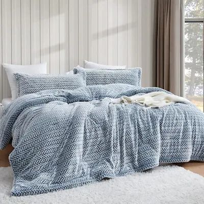 Comforters and Sets - Bed Bath & Beyond King Bedding Ideas, Oversized King Comforter, Navy Bedding, Twin Comforter, King Comforter Sets, King Pillows, King Bedding Sets, Bedding Stores, Queen Comforter