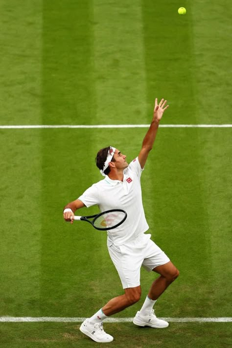 🇨🇭 Roger Federer Roger Federer Wimbledon, Federer Wimbledon, Ball Badminton, Tennis Rules, Tennis Photography, Tennis Serve, Tennis Art, Tennis Drills, Tennis Photos