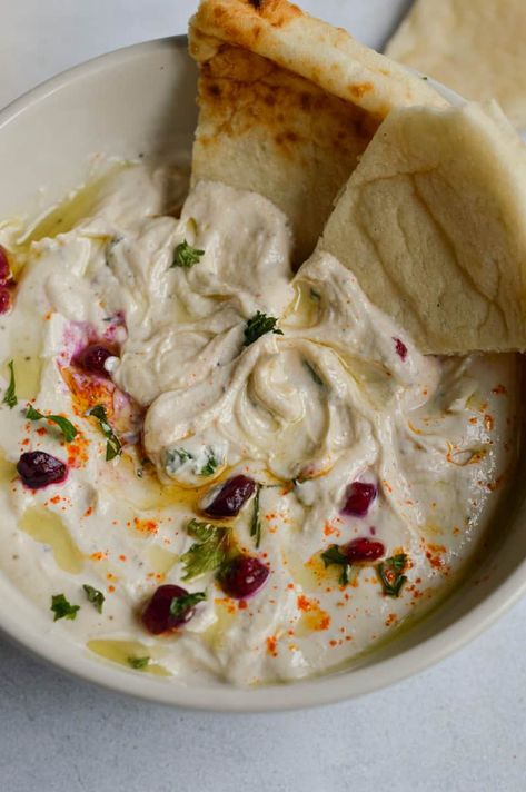 Tahini Yogurt Sauce (4 Ingredients) Yogurt And Tahini Dressing, Persian Yogurt Dip, Middle Eastern Yogurt Dip, Roasted Cauliflower With Tahini Yogurt Sauce, Yoghurt Tahini Sauce, Easy Mediterranean Diet Recipes, Cooking Sauces, Egyptian Food, Tahini Sauce