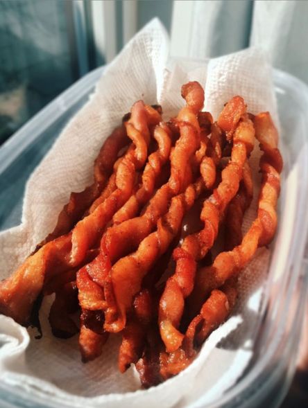 Perfect for on the go snacking, or even camping! Bacon Twists In Oven, Twisted Bacon, Bacon Twists, Outdoor Breakfast, Make Bacon, Bacon In The Oven, Bacon Breakfast, Breakfast Foods, Breakfast In Bed