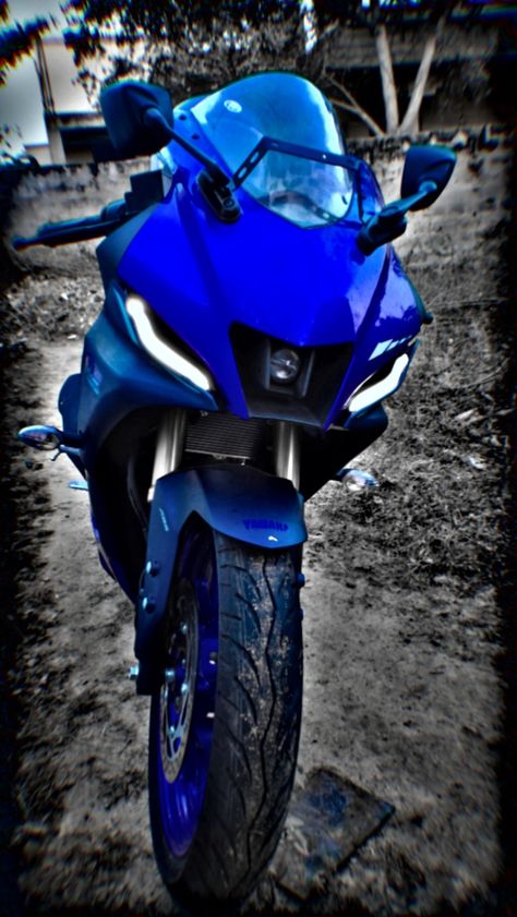 💙 R15 V4 Wallpaper Hd, Beach Background Images, Bike Photoshoot, Bike Photo, Beach Background, Yamaha Yzf, Super Bikes, Couple Videos, Download Fonts