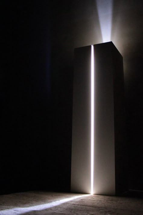 Idol | Péter Toronyi Mood Lamps, Mood Light, Light And Space, Design Light, Light Installation, Lighting Inspiration, Stage Design, Diode, Cool Lighting