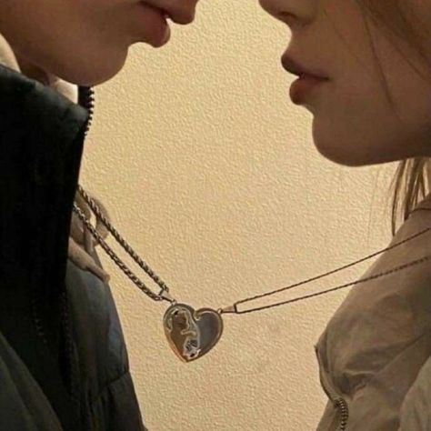 Fake Relationship, Secret Lovers, Art Of Love, Couple Necklaces, Couple Jewelry, Character Aesthetic, Couple Aesthetic, Aesthetic Vintage, Matching Necklaces