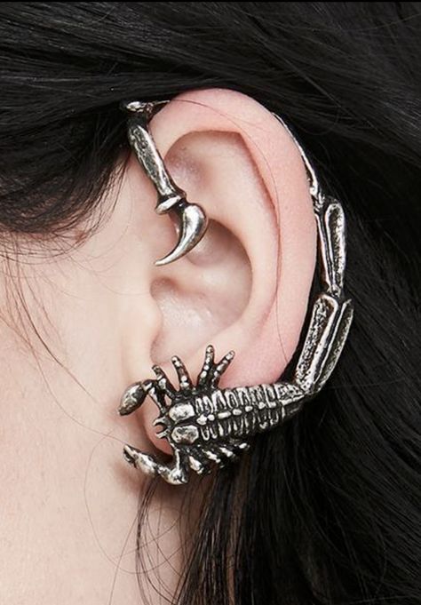 Witchy Moodboard, Scorpion Jewelry, Scorpion Earrings, Silver Jewellry, Scorpio Art, Copper Jewellery, Edgy Jewelry, Cool Piercings, Ankle Jewelry