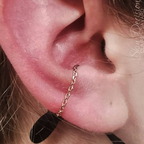 Did you know that if you have a healed piercing that was done in a more "unfortunate" placement we love finding ways to make them shine again For example this low conch piercing did not have many options for jewelry and is now sporting a really cool chain! Book in and let us make your piercings come to life again - Claire's POTW . . . #skindecision #legitbodyjewelry #revivingpiercings #beyou Healed Piercing, Conch Piercing, Conch, Piercing Jewelry, Our Love, Body Jewelry, Septum Ring, Knowing You, Did You Know