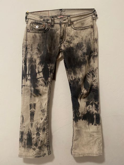 David lumina larsen craftmanship. TRJ transformation from all black with just the use of bleach a bucket and hair ties Denim Bleach, Diy Bleach, Denim Inspiration, Clothing Pieces, Rock Revival, Rock Revival Jean, Hair Ties, Black Denim, All Black