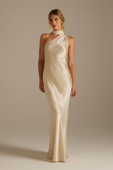 Billie is the ultimate champagne bridesmaid dress to capture the season of celebration. Crafted from eco-satin, experience our one-shoulder maxi dress that offers endless possibilities, from a wedding guest dress to a garden soiree attire. Online exclusive, or available for viewing when you book a bridal appointment. Pearly Bridesmaid Dress, Silver Midi Bridesmaid Dresses, Light Satin Bridesmaid Dresses, Luxury Sleek Wedding Slip Dress, Jenny Yoo Champagne Bridesmaid, Champagne Slip Dress Bridesmaid, Light Gray Satin Bridesmaid Dresses, Pearl Dress Bridesmaid, Silver Satin Bridesmaid Dress