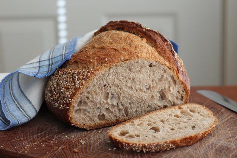 Is sourdough bread made from wheat suitable for a low-FODMAP diet? Low Fodmap Sourdough Bread Recipe, Fodmap Bread Recipes, Low Fodmap Bread Recipe, Low Fodmap Bread, Fodmap Bread, Spelt Sourdough Bread, Fodmap Meals, Fod Map, Fodmap Recipes Dinner