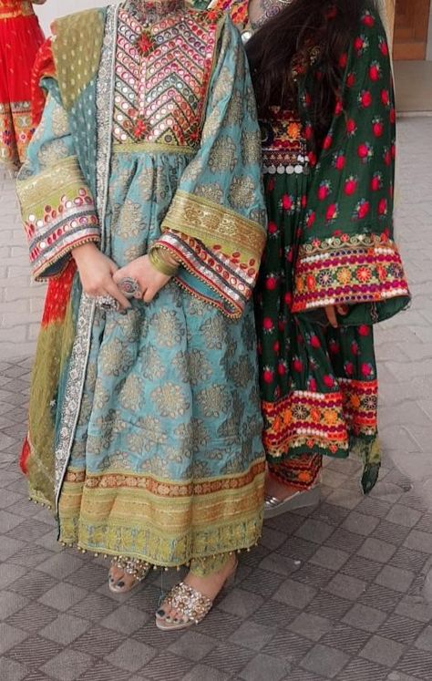 Hazaragi Dresses, Afghan Aesthetic, Cultural Dress, Afghani Clothes, Lace Dress Design, Designer Kurti Patterns, Simple Kurti Designs, Trendy Shirt Designs, Pakistani Fashion Casual