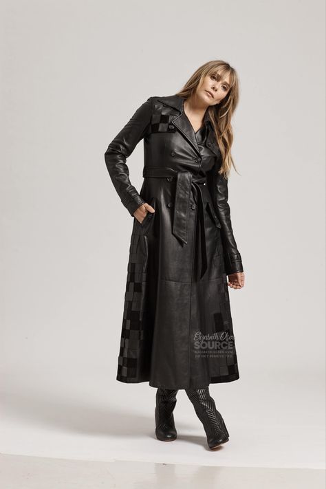 Elizabeth Olsen Outfits, Lizzie Olsen, Elizabeth Olsen Scarlet Witch, Long Leather Coat, Wanda Maximoff, Anatomy Reference, Elizabeth Olsen, Scarlet Witch, Leather Outfit