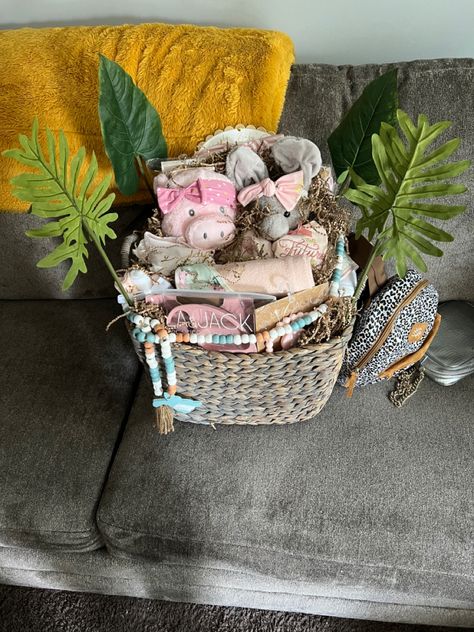 Safari Basket Baby Shower Gift Ideas, Shower Gift Ideas, Wicker Laundry Basket, Shower Gifts, Laundry Basket, Baby Shower Gift, Wicker Baskets, Baby Gift, Decorative Wicker Basket