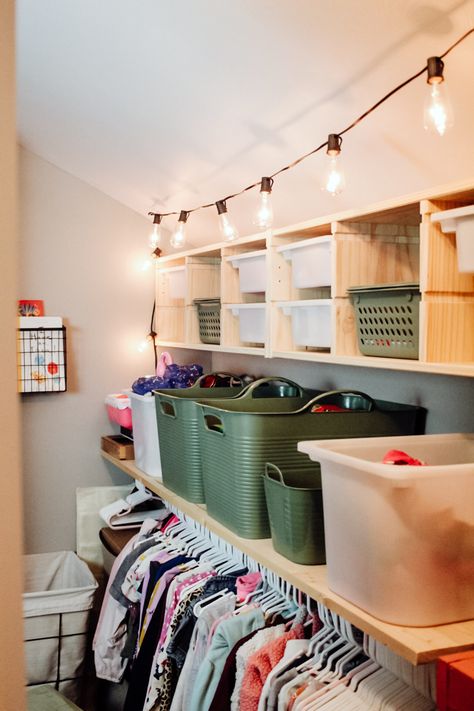 Come see how we made over this closet using the IKEA Trofast cabinets and a simple wood shelf! This kids closet is now organized thanks to some plastic totes for all her games and puzzles, and an accessible clothing rack. #closet #organization #organizing #homehacks Clothes And Toys Closet, Trofast Closet, Trofast Ideas, Rack Closet Organization, Closet Organization Ikea, Clothing Rack Closet, Trofast Storage, Ikea Trofast Storage, Plastic Totes