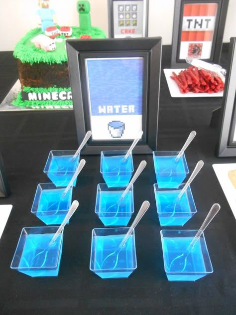 Blue jello water at a Minecraft birthday party! See more party ideas at CatchMyParty.com! Jello Water, Minecraft Dort, Minecraft Birthday Party Ideas, Minecraft Food, Blue Jello, Minecraft Theme, Minecraft Mod, Minecraft Bedroom, Minecraft Birthday Party