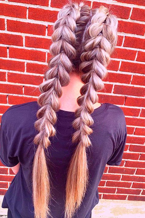 "Fox Hair Goals: How to Style Cool Brown with Cherry Red Shades" Dragon Plait Hair, Dragon Braid Pigtails, Hair Bobbles Hairstyles, Double Dragon Braid, Bubble French Braids, Dragon Braid Hairstyles, Bubble Braids Tutorial, Bubble Braid Tutorial, Pentecostal Hair