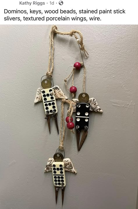 Old Keys Crafts Diy, Found Object Art Assemblages, Mannequin Art Ideas, Domino Crafts, Dice Jewelry, Jewelry Upcycle, Domino Pendant, Spirit Art Dolls, Junk Jewellery