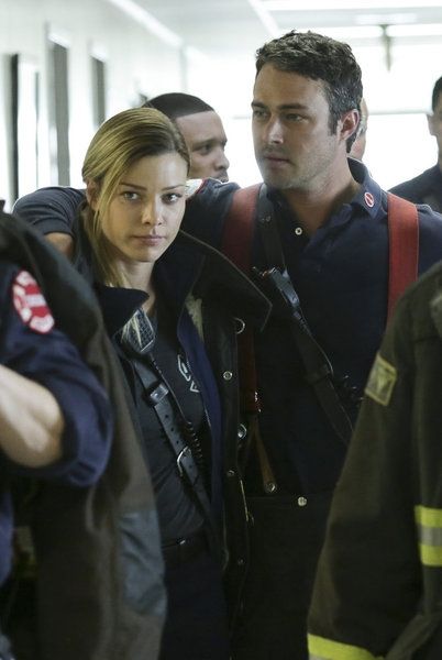 Leslie Shay, Chicago Crossover, Monica Raymund, Kelly Severide, Taylor Kinney Chicago Fire, Наташа Romanoff, Chicago Justice, Lauren German, Chicago Family