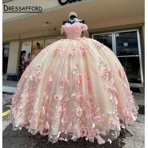 Quinceanera Dresses 2023, Light Pink Quinceanera Dresses, Pink Quinceanera Dresses, Xv Dresses, Ball Gown Quinceanera Dresses, Quinceanera Pink, Pink Quinceanera, Quinceanera Themes Dresses, Quincenera Dresses