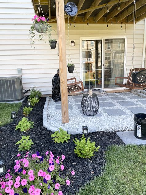 Patio Ideas With Rocks, Landscaping Around Rectangle Patio, Backyard Ideas With No Patio, Landscaping Around Cement Patio, Gravel Patio Border, Small Gravel Yard Ideas, Pea Gravel Patio Border Ideas, Small Gravel Patio Ideas, Patio Surround Ideas