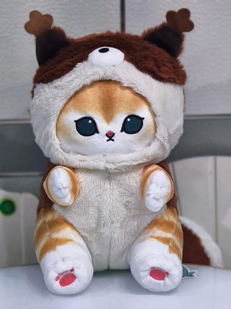 This adorable Mofusand plushies come in three sizes: 10cm (3.9") with a keychain ring, 20cm (7.9"), and 30cm (11.8"), perfect for every plush lover. Featuring a charming cat in various long-tailed animal costumes, this soft and cuddly plush is made from premium materials, making it a great collectible or gift for Mofusand fans! Mofusand Plushies, Keychain Ring, Animal Costumes, Cute Shark, Plush Keychain, Soft Cute, Kawaii Cat, Soft Dolls, Long Tail