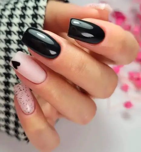 Black Nails Art Designs, Black Nails Art, Stones Nail Art, Black Nail Art Designs, Burgundy Nail Art, Nails 23, Nail Polish Colors Winter, Easy Toe Nail Designs, Black Gel Nails