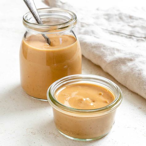 This Spicy Peanut Dipping Sauce is the best topped onto your favorite dishes. It's simple to make, only requires 5 minutes, and will add a ton of flavor to your favorite recipes! #plantbasedonabudget #spicy #peanut #sauce Summer Rolls Dipping Sauce, Vegan Peanut Sauce, Making Hummus, Plant Based On A Budget, Rice Dishes Easy, Peanut Dipping Sauce, Tahini Recipe, Peanut Sauce Recipe, Peanut Dipping Sauces