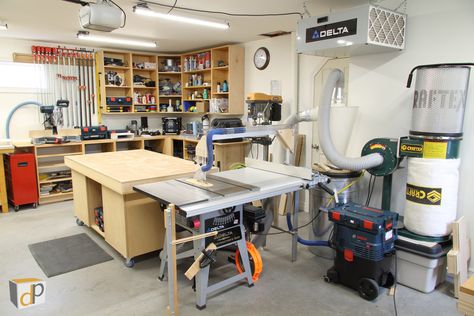 Small Shop Dust Collection - Affordable & Effective Solutions — Dan Pattison Arbejdsplads Garage, Garage Woodshop, Shop Dust Collection, Garage Workshop Layout, Workshop Layout, Woodworking Shop Plans, Woodworking Shop Layout, Motorcycle Garage, Interior Vintage