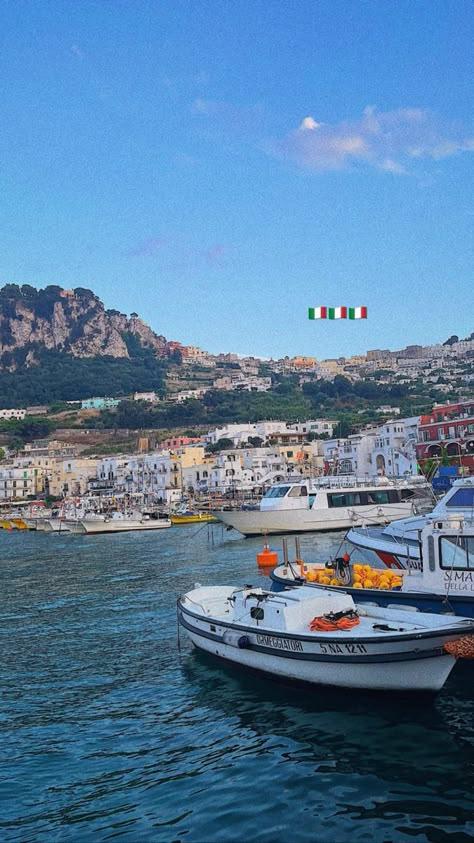 Italy Capri Aesthetic, Southern Italy Aesthetic, Capri Italy Aesthetic, Capri Aesthetic, Italia Aesthetic, Summer Travel Aesthetic, Capri Italia, Italy 2023, Italy Vibes