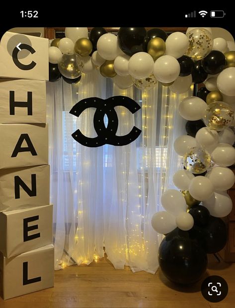 Chanel Bday Party Ideas, Coco Chanel Theme Birthday Party, Channel Theme Party Ideas, Chanel Decorations Party, Channel Party Ideas, Chanel Party Theme Decoration, Chanel Party Decorations, Coco Chanel Party Decorations, Chanel Theme Party