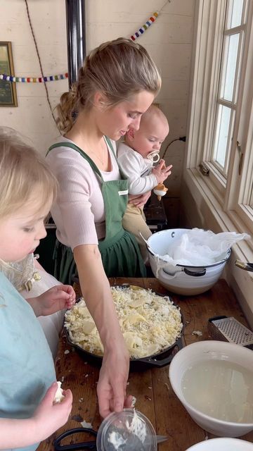 Romanticizing Motherhood, From Scratch Lasagna, Traditional Wife Aesthetic, At Home Mom Aesthetic, Trad Wife Aesthetic, Traditional Wife, No Uterus, Ballerina Farm, Real Looking Baby Dolls